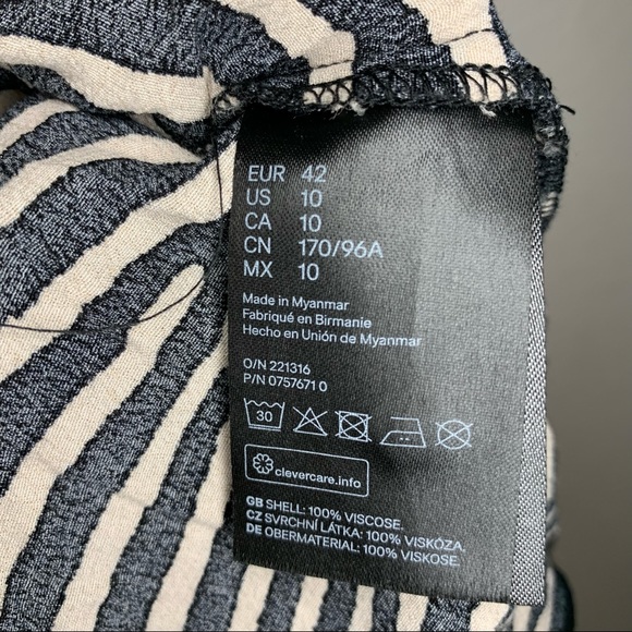 H&M Zebra Print Top - Picture 5 of 5